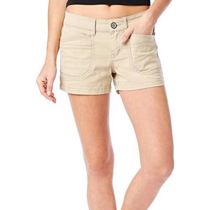 Women Stylish Casual Shorts With Functional Pockets