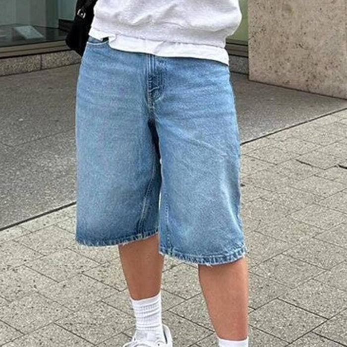 Loose Denim Shorts With Wide Design And Pockets