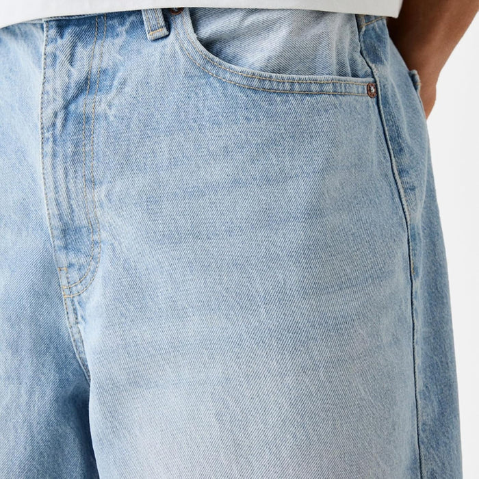 Loose Denim Shorts With Wide Design And Pockets